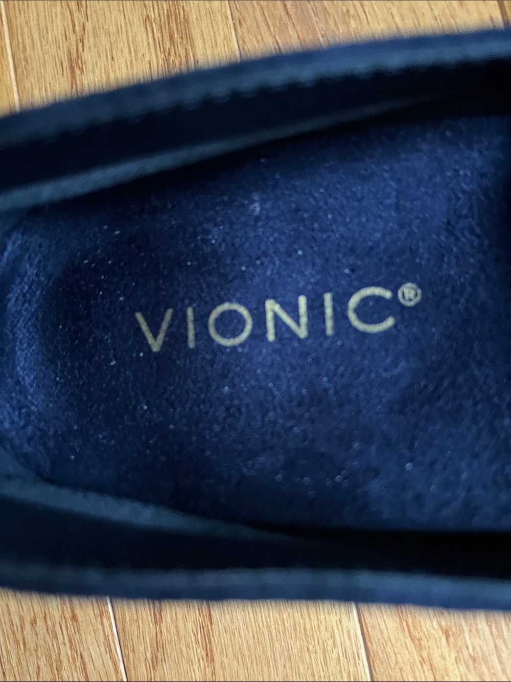 Vionic Women’s Slip On Loafers - Picture 5 of 5